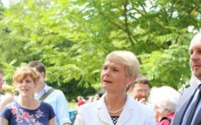 Rosenhof Taubertal: Bio-Rosen für die Staatssekretärin